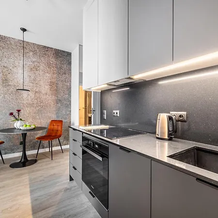 Chronos Z Klimatyzacja Na Warszawskiej Woli Od Renters Prestige Апартаменты *
