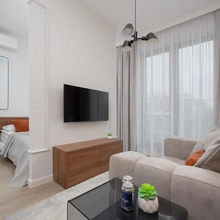 Chronos Z Klimatyzacja Na Warszawskiej Woli Od Renters Prestige *