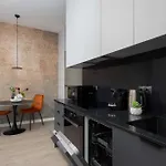 Chronos Z Klimatyzacja Na Warszawskiej Woli Od Renters Prestige