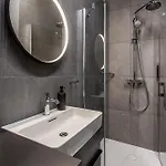 Chronos Z Klimatyzacja Na Warszawskiej Woli Od Renters Prestige * Varsovie